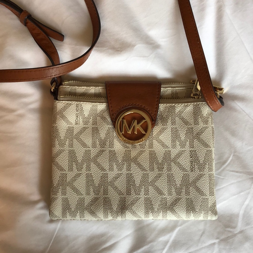 Michael Kors purse